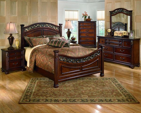 Picture of Leahlyn 6 Piece Panel Bedroom Set