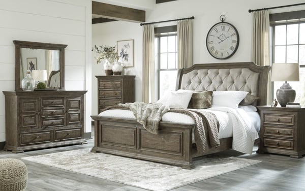 Picture of Wyndahl 6 Piece Upholstered Bedroom Set