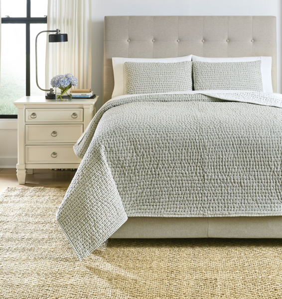 Picture of Doralia King Coverlet Set