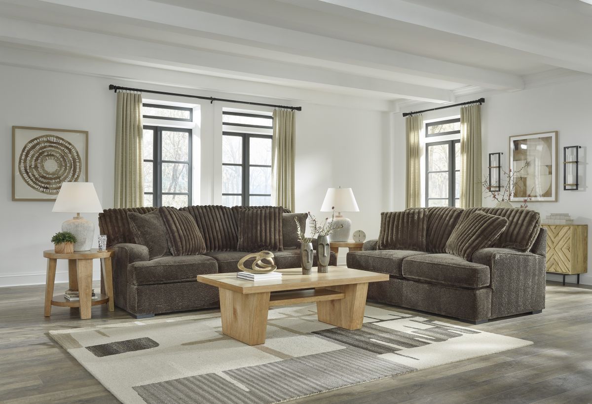 Aylesworth 2-Piece Living Room Set