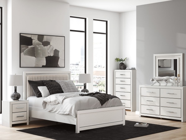 Picture of Blakely 6-Piece Queen Panel Bedroom Set