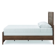 Picture of Carlyle Queen Panel Bed